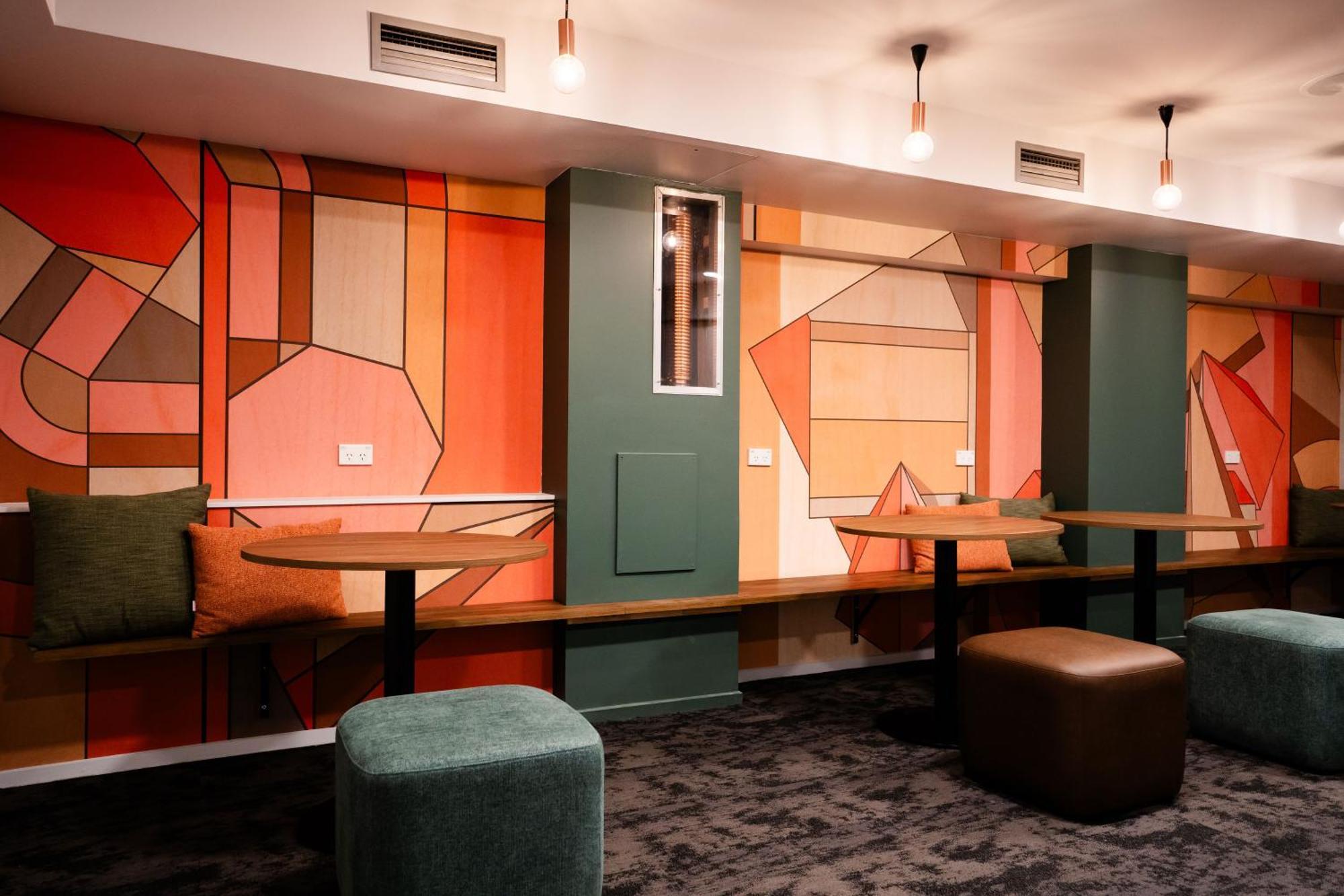 Haka House Wellington Hostel Bagian luar foto The common room at the University of Roehampton
